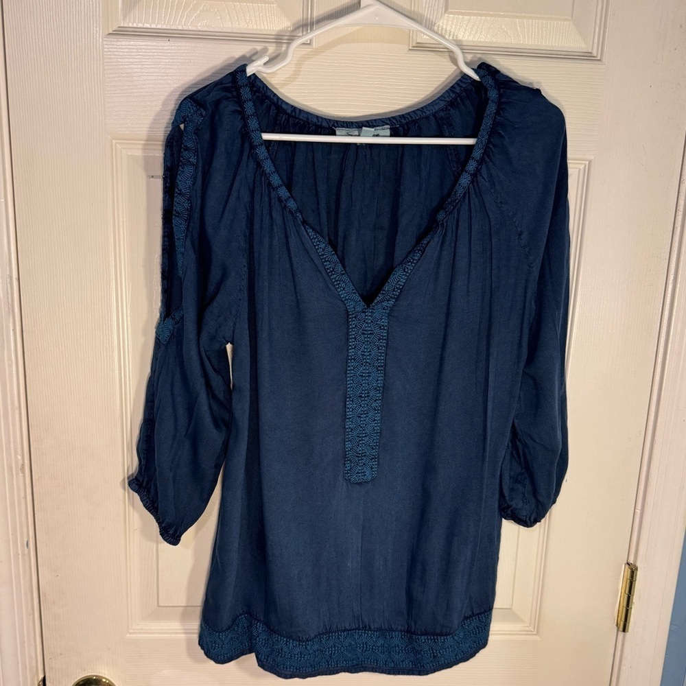 Solitaire women’s‎ blouse 3/4 open sleeve with embroidery size s